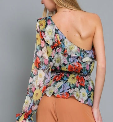 Small - One Shoulder Long Sleeve Top