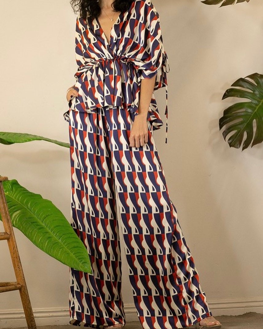 Medium - Red Multi Pant