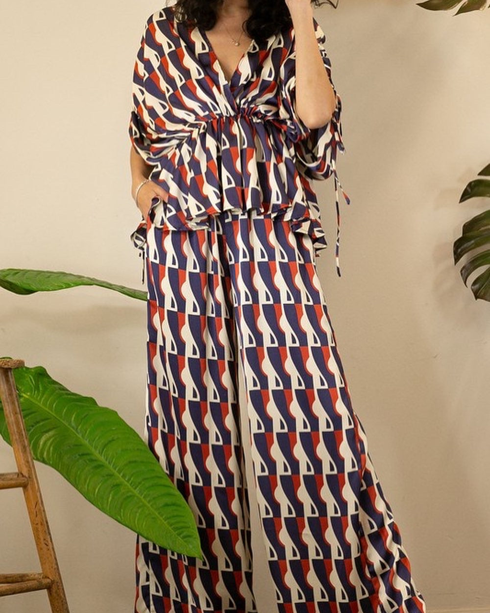 Medium - Red Multi Pant