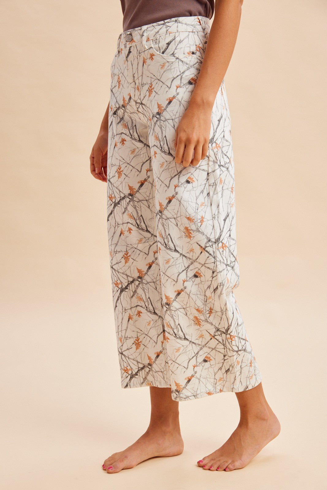 Camouflage Print Barrel Jeans