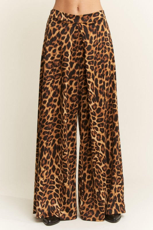 Leopard Print Pleated Pants