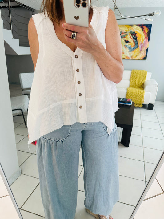 Asymmetric White Top